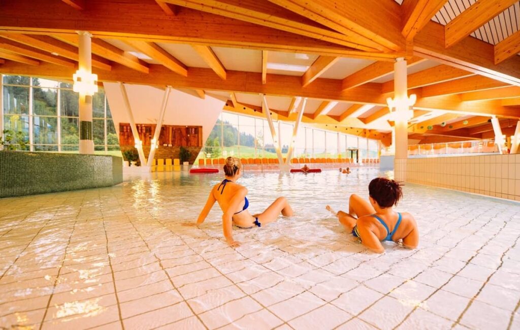 Termální lázně Erlebnis-Therme Amadé v Altenmarkt im Pongau 3